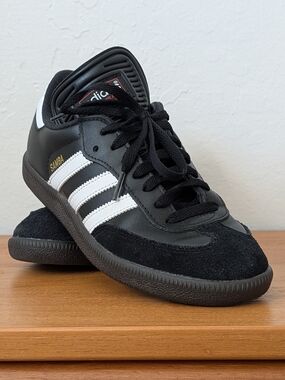 adidas Samba Classic Sneakers in Black - Men's 6.5/Women's 8